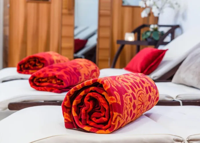Kamenica Im Mediterranen Stil Mit Innen- Und Aussenpool By Interhome Holiday home Kras