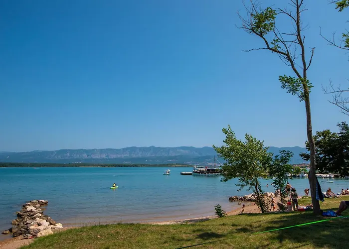 Holiday home Kamenica Im Mediterranen Stil Mit Innen- Und Aussenpool By Interhome Kras