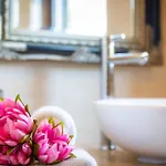 Kamenica Im Mediterranen Stil Mit Innen- Und Aussenpool By Interhome Сasa de vacaciones Kras